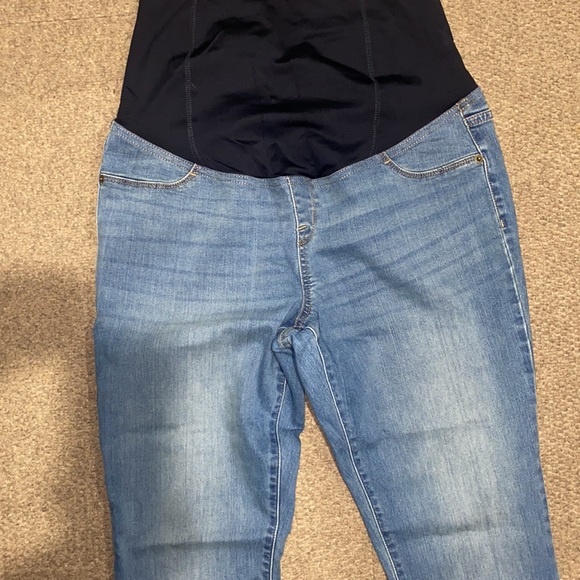 Maternity Jeans - Picture 2 of 4